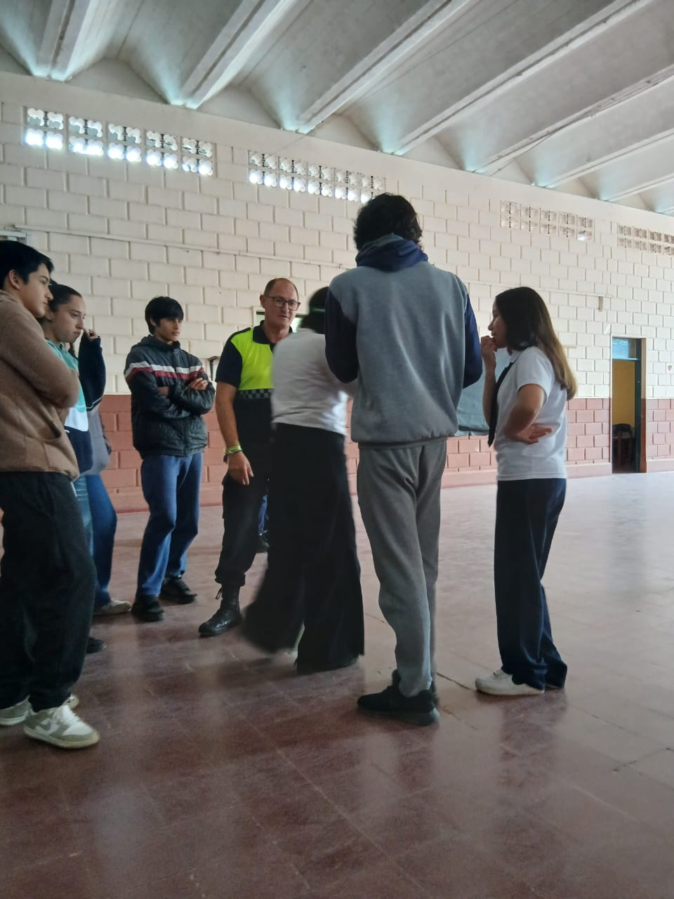 Visita de Estrellas Amarillas a YATAY TI CALLE